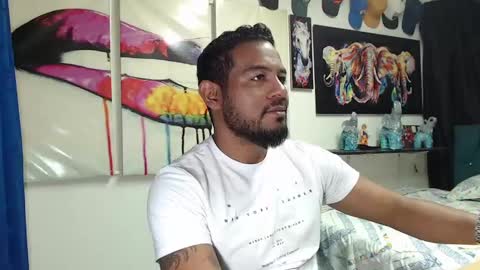 Snapshot of blade_foxx chatting on 01-18-25, 05:31 Richard online show from 01-18-25, 05:31