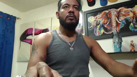 Snapshot of blade_foxx chatting on 02-22-25, 04:51 Richard online show from 02-22-25, 04:51