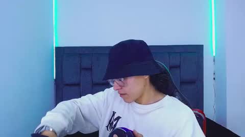 blade_sensual online show from 10-19-25, 08:26