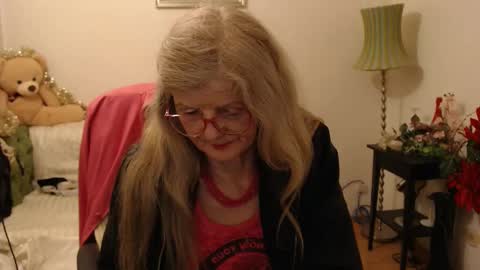 Snapshot of blairfort chatting on 12-09-24, 03:22 blairfort online show from 12-09-24, 03:22