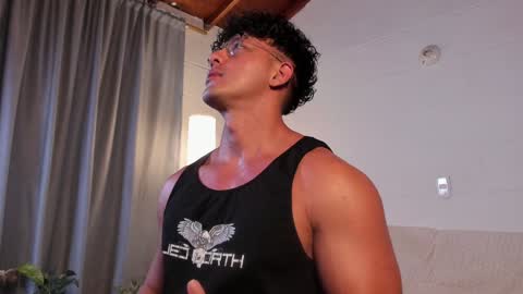 Blake Levi  Independent Model online show from 12-04-24, 10:19