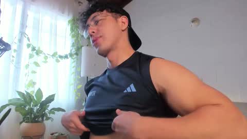 Blake Levi  Independent Model online show from 02-01-26, 03:21