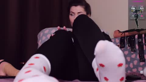 Snapshot of blake_luna chatting on 12-21-24, 04:03 Britney online show from 12-21-24, 04:03