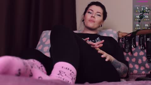 Snapshot of blake_luna chatting on 01-08-25, 07:24 Britney online show from 01-08-25, 07:24