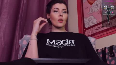 Snapshot of blake_luna chatting on 03-01-25, 07:48 Britney online show from 03-01-25, 07:48