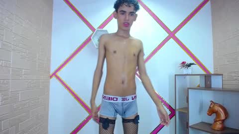 Snapshot of blake_mils chatting on 09-10-25, 05:13 I AM BLAKE online show from 09-10-25, 05:13