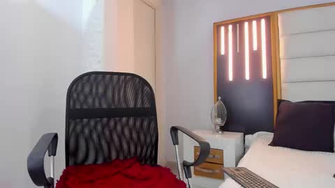 Snapshot of blakeadamss chatting on 10-20-25, 03:12 Just Blake online show from 10-20-25, 03:12