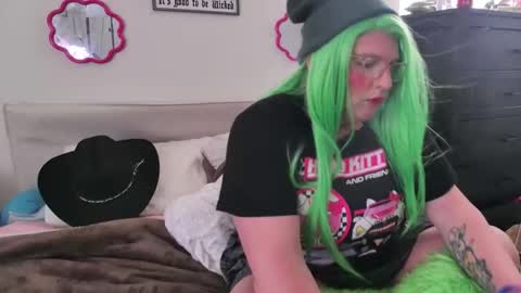 Snapshot of blakelytgirl chatting on 11-23-25, 03:45 Blakely Morningstar online show from 11-23-25, 03:45