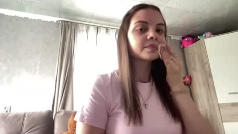 Snapshot of blanchbunt chatting on 06-16-26, 05:32 Angel online show from 06-16-26, 05:32