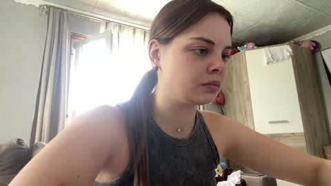 Snapshot of blanchbunt chatting on 07-01-26, 06:04 Angel online show from 07-01-26, 06:04