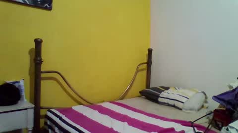 Snapshot of blckhorse19 chatting on 11-22-25, 08:35 blckhorse19 online show from 11-22-25, 08:35