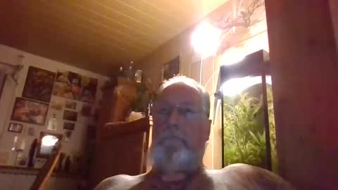 blindsurfer780299 online show from 11-16-25, 10:26