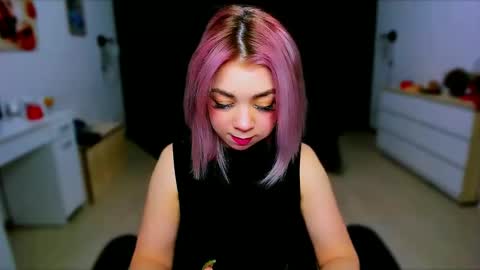 Nicole online show from 01-20-25, 06:31