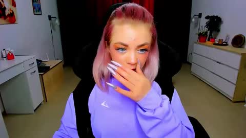 Nicole online show from 01-23-25, 11:26