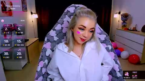 Nicole online show from 02-14-25, 03:15