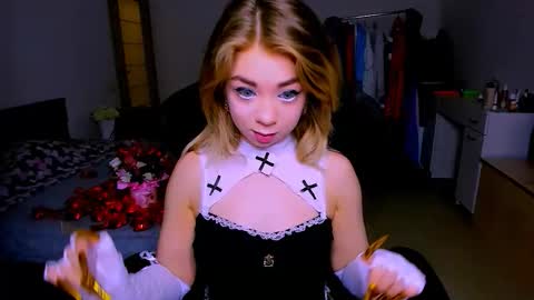 Nicole online show from 02-12-26, 05:02