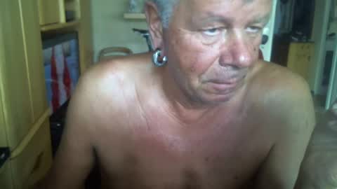 Snapshot of blixaa chatting on 07-18-26, 09:02 Blixaa online show from 07-18-26, 09:02
