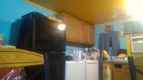 Snapshot of blkdiamonddick69 chatting on 12-21-25, 11:45 blkdiamonddick69 online show from 12-21-25, 11:45