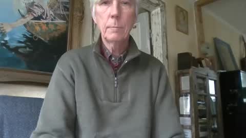 Snapshot of blomkuk chatting on 11-12-25, 11:32 blomkuk online show from 11-12-25, 11:32