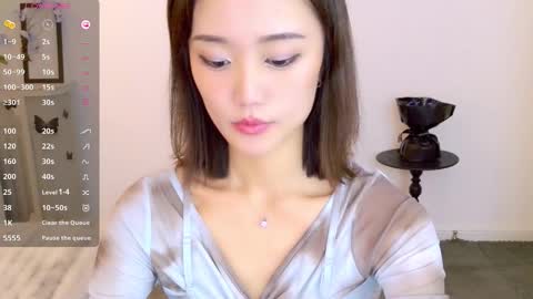 Snapshot of blon_kater chatting on 11-29-25, 05:21 YoYo online show from 11-29-25, 05:21