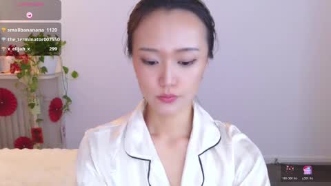 YoYo online show from 04-01-26, 12:00