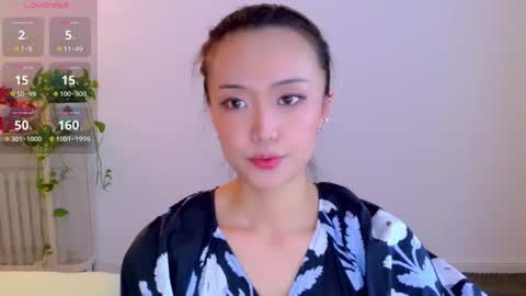 Snapshot of blon_kater chatting on 06-17-26, 09:56 YoYo online show from 06-17-26, 09:56