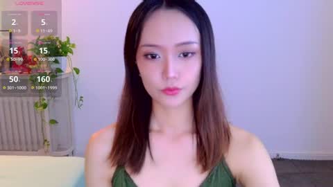 Snapshot of blon_kater chatting on 06-18-26, 09:25 YoYo online show from 06-18-26, 09:25