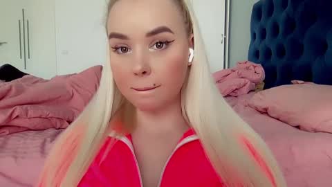 Lana online show from 01-11-25, 09:57