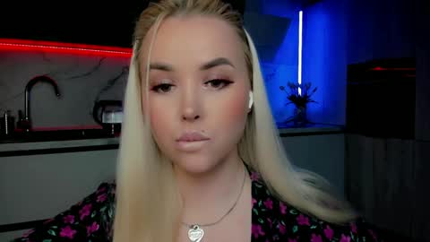 Lana online show from 01-14-25, 03:32