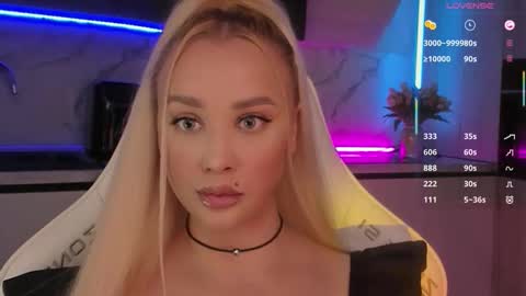 Lana online show from 11-16-25, 06:19