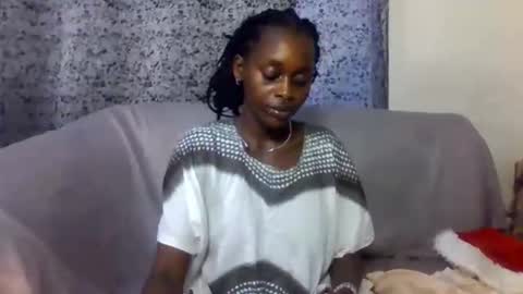 blonde_barby online show from 12-15-25, 11:58