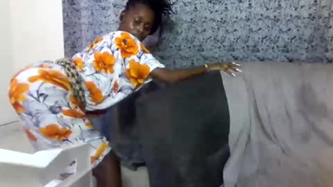 blonde_barby online show from 12-20-25, 04:19