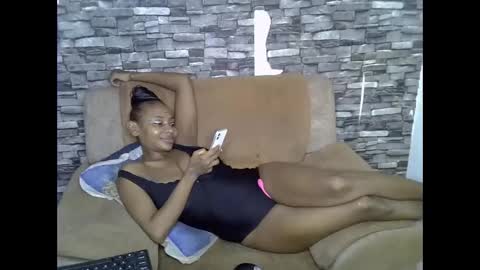Snapshot of blonde_creamy chatting on 05-30-26, 05:32 blonde_creamy online show from 05-30-26, 05:32