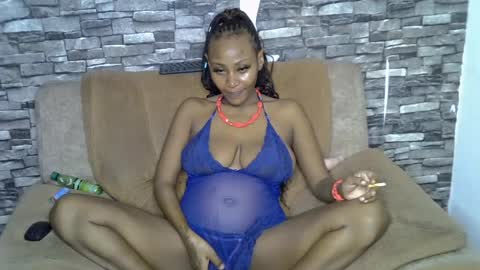 Snapshot of blonde_creamy chatting on 06-20-26, 07:16 blonde_creamy online show from 06-20-26, 07:16