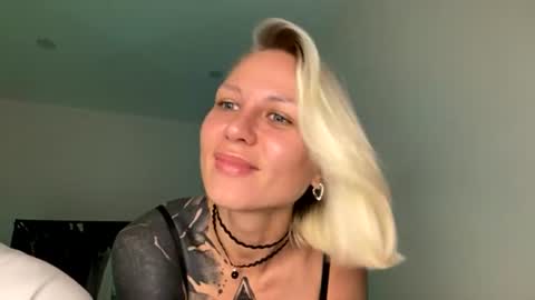 Snapshot of blonde_fuck_couple chatting on 06-29-26, 12:17 blonde_fuck_couple online show from 06-29-26, 12:17