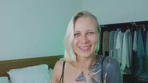 Snapshot of blonde_fuck_couple chatting on 07-04-26, 09:26 blonde_fuck_couple online show from 07-04-26, 09:26