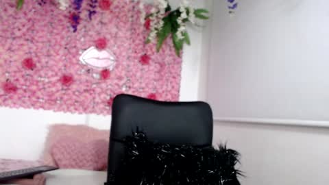 blonde_squirt_ online show from 12-19-24, 10:21