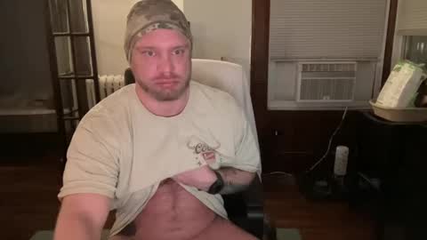 Snapshot of blondebluebear chatting on 01-09-25, 01:39 blondebluebear online show from 01-09-25, 01:39