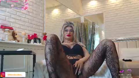 blondeceline online show from 06-22-26, 05:04