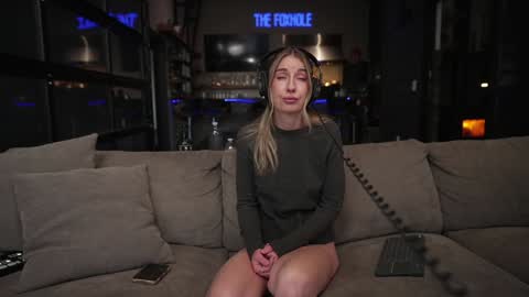 blondefoxsilverfox online show from 02-20-26, 03:34