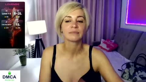 Snapshot of blondemommy_77 chatting on 06-29-26, 07:36 Lola online show from 06-29-26, 07:36