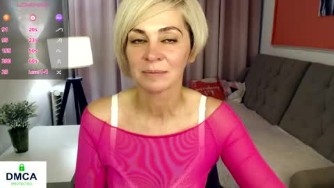 Snapshot of blondemommy_77 chatting on 07-19-26, 05:49 Lola online show from 07-19-26, 05:49