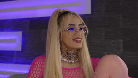 blondie_muller online show from 11-21-25, 09:02