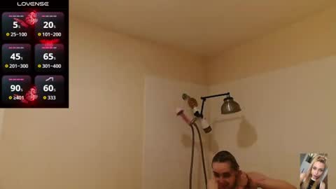 Snapshot of blondiebubblebooty chatting on 07-05-26, 12:23 Bubbles online show from 07-05-26, 12:23