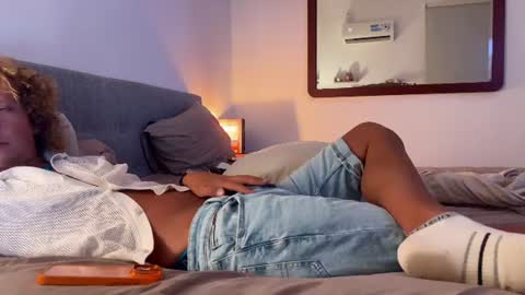 Blond and curly online show from 07-16-26, 10:49