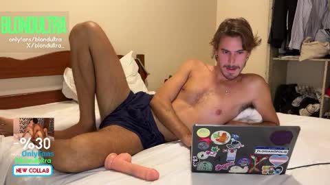 Snapshot of blondultra chatting on 05-08-26, 06:57 blondultra online show from 05-08-26, 06:57