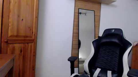 blondyelena online show from 03-06-25, 09:03