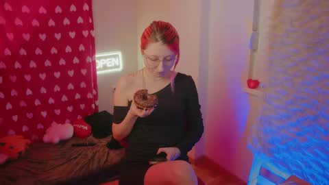 Bloom online show from 02-15-26, 02:47