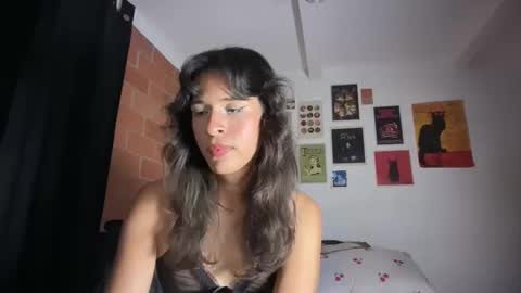 Bella Bloom ts online show from 10-15-25, 03:17