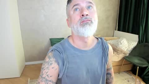 Snapshot of blowmyxxl chatting on 02-09-25, 06:43 Nico online show from 02-09-25, 06:43